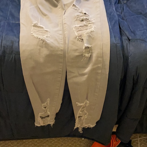 American Eagle Jeans - Picture 2 of 4